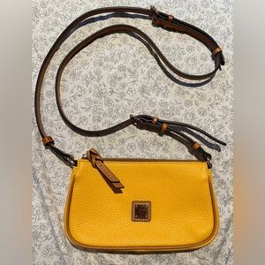 Dooney and Bourke | Lexi Crossbody | Dandelion